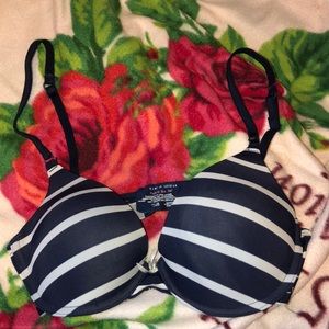 Tommy Hilfiger push up bra